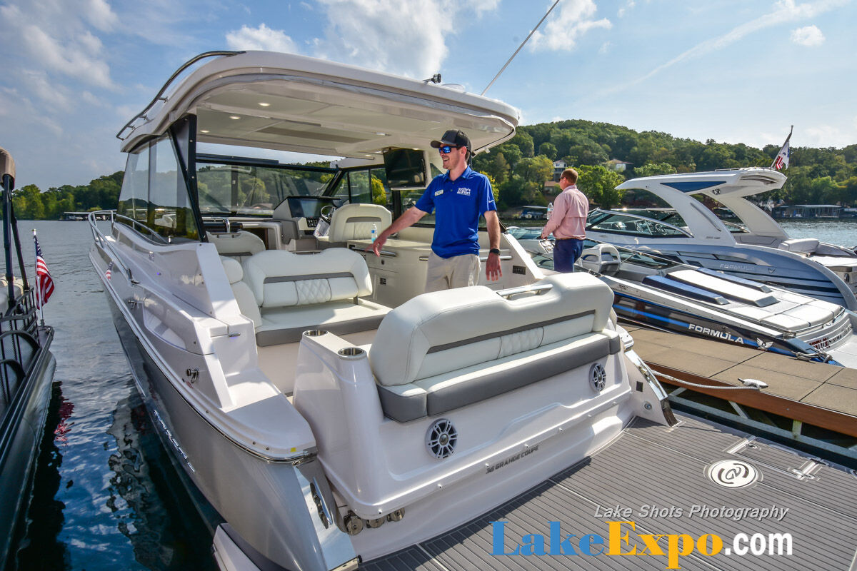Fall In Water Boat Show-016.jpg